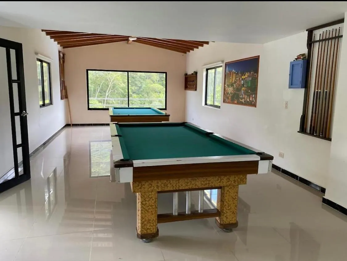 Hosteria Blanco Y Negro San Carlos Colombia
